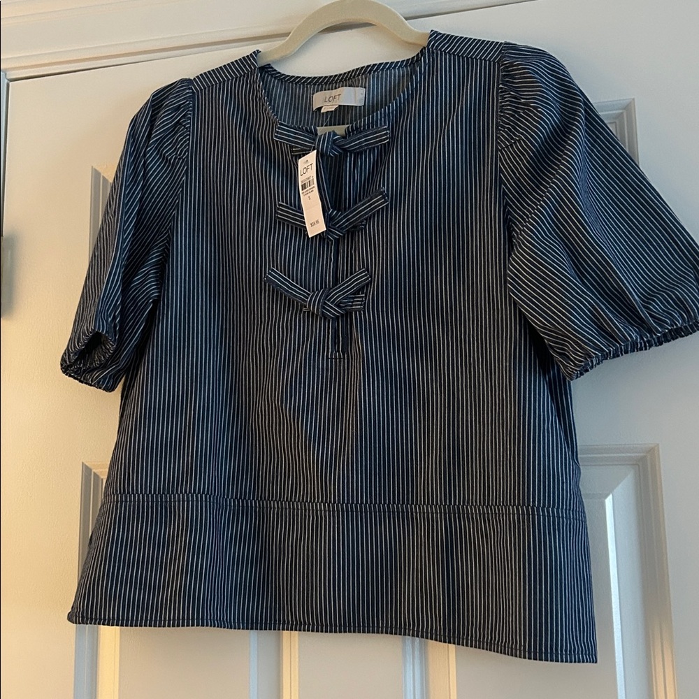 NWT Loft Top - Picture 3 of 4
